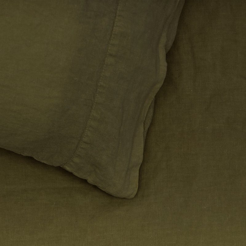 OLIVE PILLOWCASE DETAIL