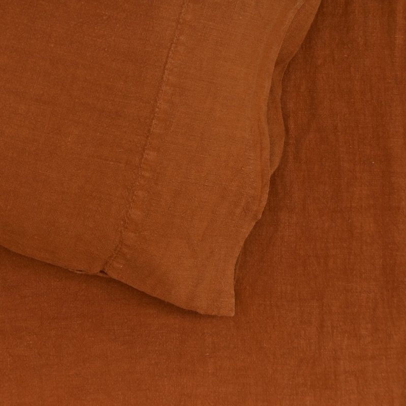 TERRACOTTA PILLOWCASE DETAIL