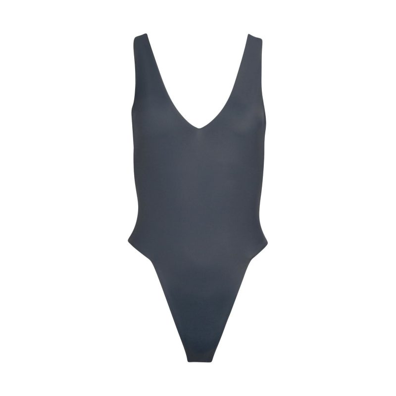 dos gardenias w swimsuit hero square titanium 28127537004567