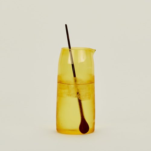 essential amber pitcher HNY.500.30.073 styled