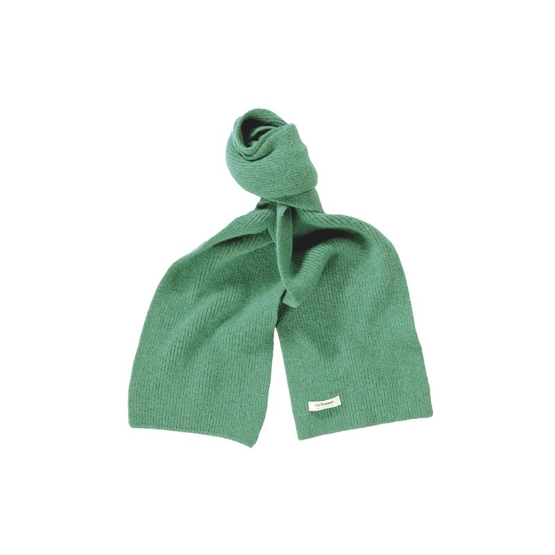 Biodegradable lambswool scarf in green from Le Bonnet, featuring a small label attached.