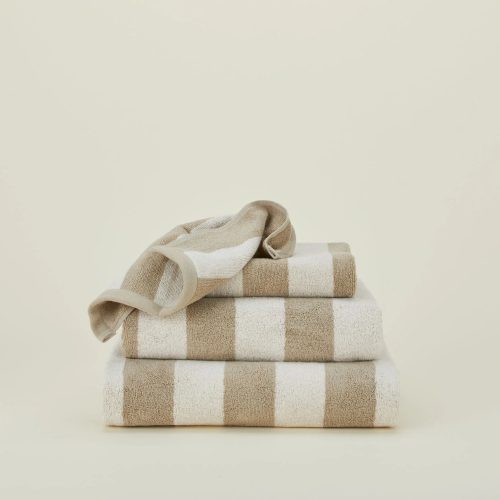 simple striped towel ivory group styled HNY.600.50.05X.000.progressive