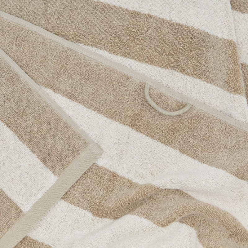 simple striped towel ivory detail HNY.600.5X.050.000.progressive e68feb7b 34b2 47a5 9adb a0e4623c4dc9