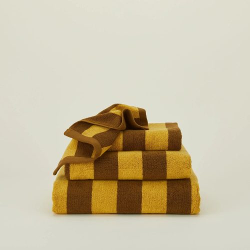 simple striped towel mustard group styled HNY.600.50.05X.365.progressive